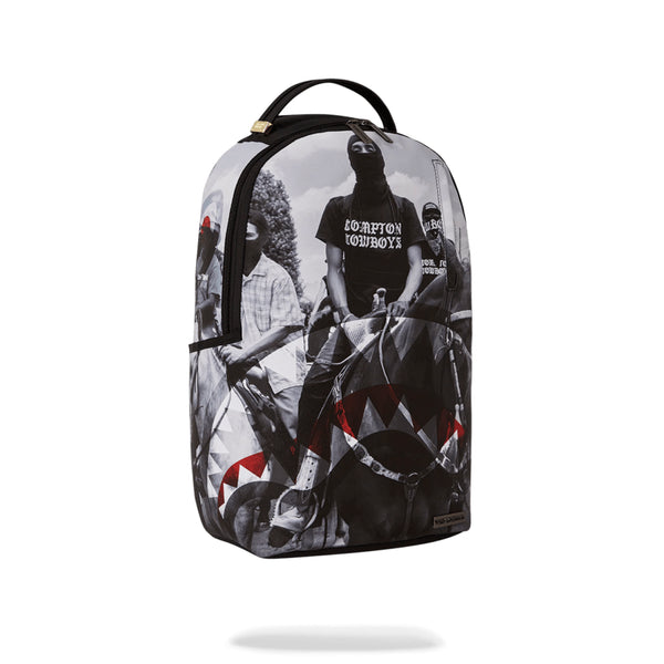 Mochila Urbano Unisex Sprayground Mochila Compton Cowboys Riding Mochila Urbano Unisex Sprayground Mochila Compton Cowboys Riding