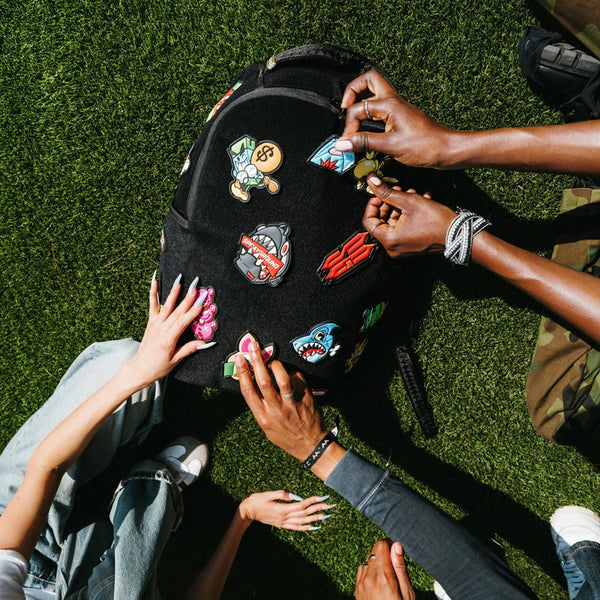 Mochila Urbano Unisex Sprayground Especial Dlxsv All Velcro Shark Gang Mochila Urbano Unisex Sprayground Especial Dlxsv All Velcro Shark Gang