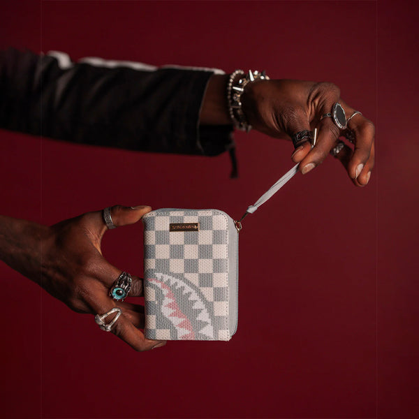 Billetera Urbano Unisex Sprayground Knit Sharks In Paris In Cream Billetera Urbano Unisex Sprayground Knit Sharks In Paris In Cream