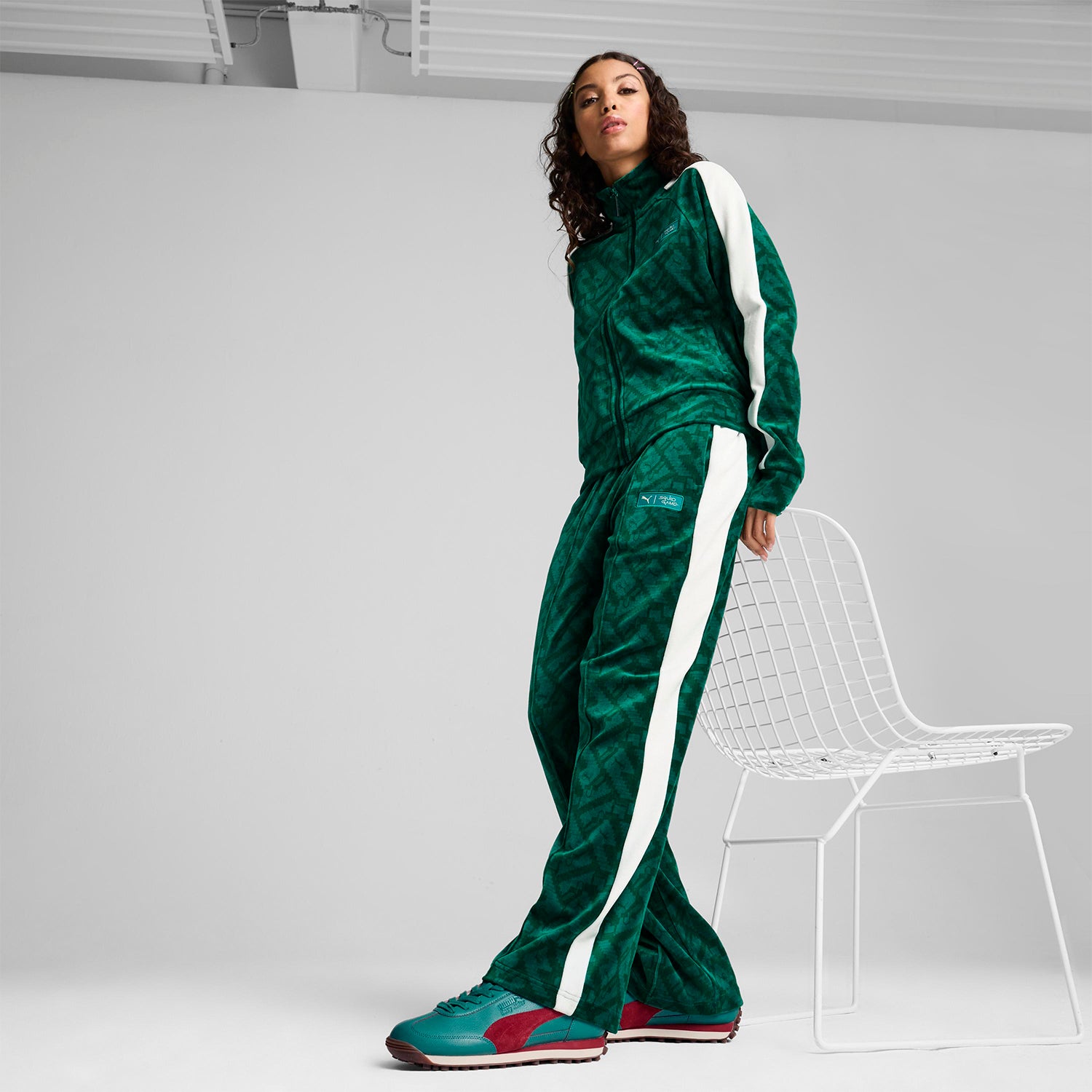 Pantalones Urbano Mujer Puma X Squid Game T7 Iconic Straight Tra - Tendencia