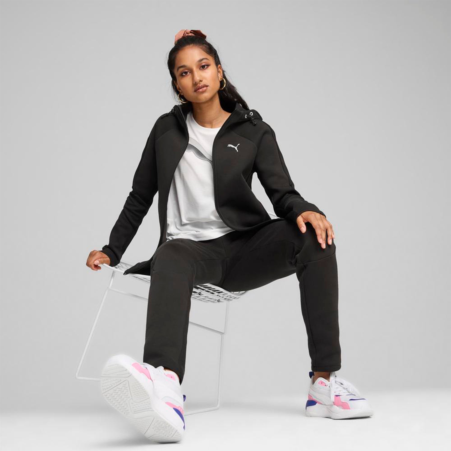 Polera Puma Mujer Evostripe Full-Zip Hoodie Negro