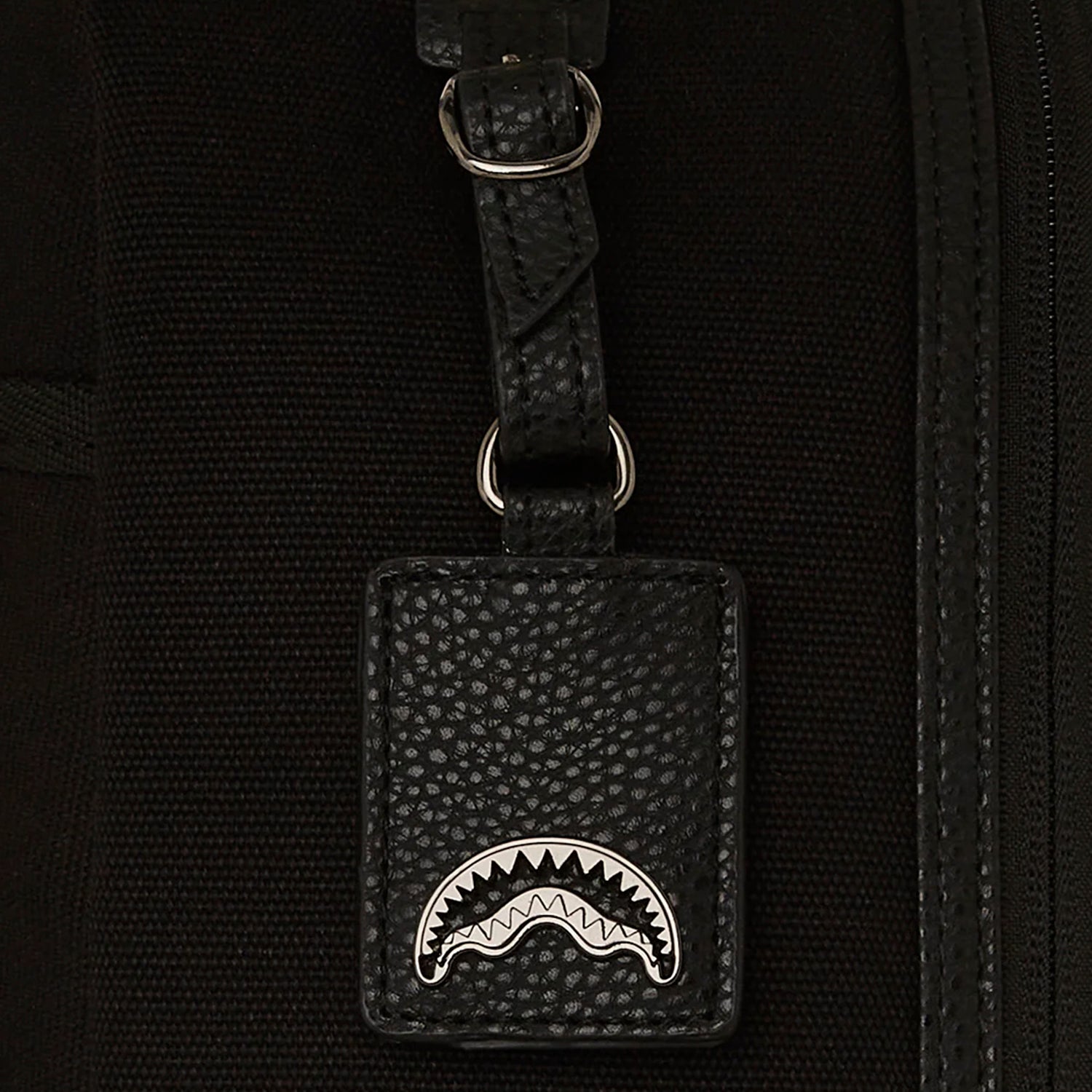 Mochila Urbano Unisex Sprayground Shark Pocket Canavas