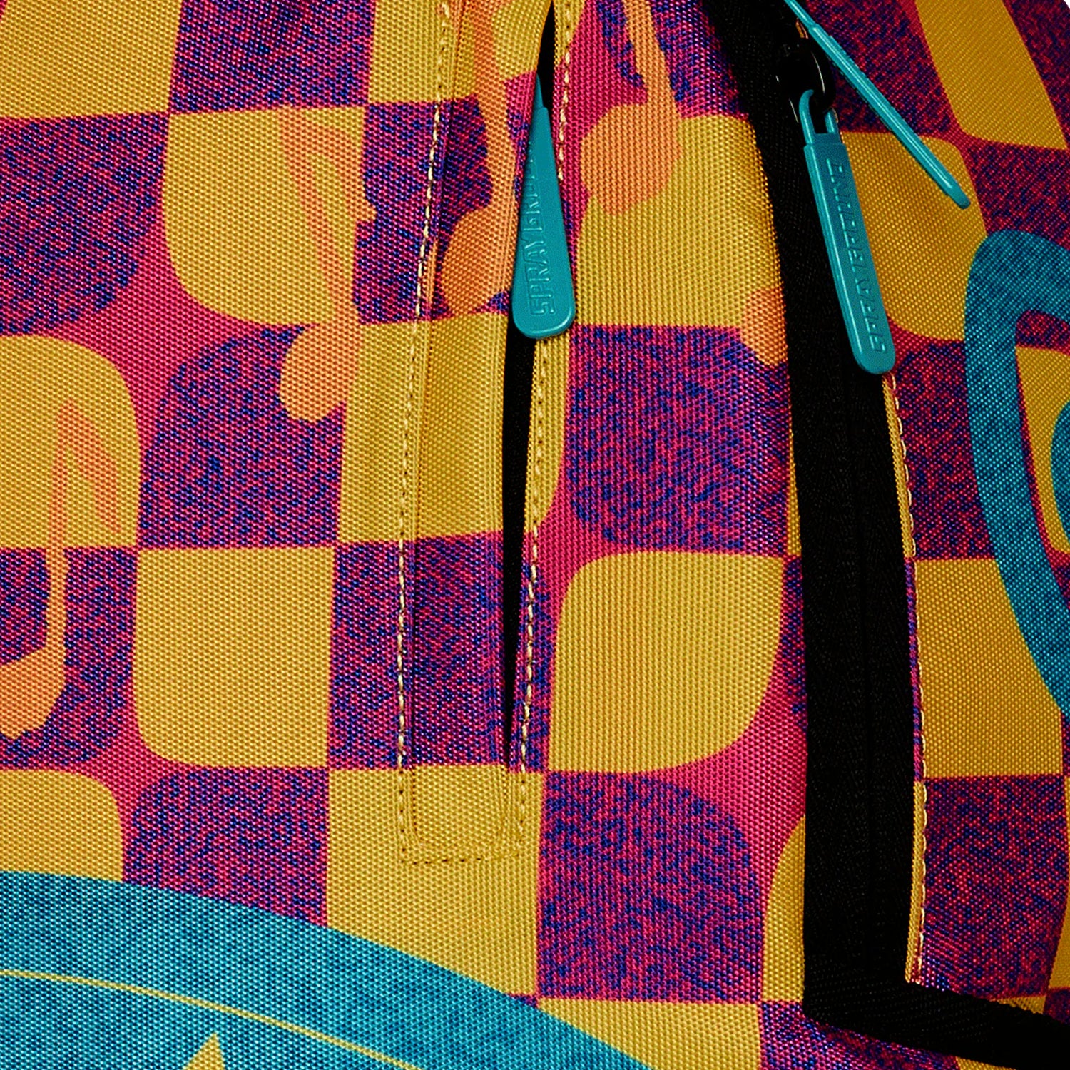 Mochila Urbano Unisex Sprayground Dlxsv Peanuts Shark Mouth Chill