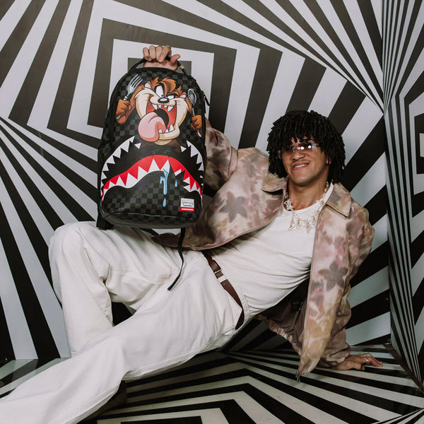 Mochila Urbano Unisex Sprayground Dlxsv Looney Tunes Taz Shark Bite Bag