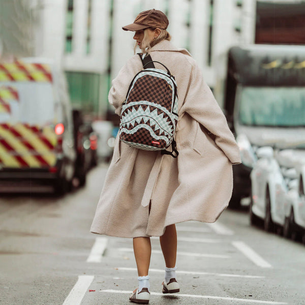 Mochila Urbano Unisex Sprayground Cream And Brown Tear Check