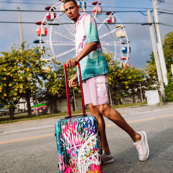 Maletin Urbano Unisex Sprayground Equipaje De Mano Lower East Side Shark Hardshell