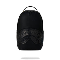 Mochila Urbano Unisex Sprayground Rígida Sharkmouth