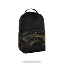 Mochila Sprayground Unisex Shark Central Black Nylon Camo Embossed Shark Negro