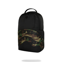 Mochila Sprayground Unisex Shark Central Black Nylon Camo Embossed Shark Negro