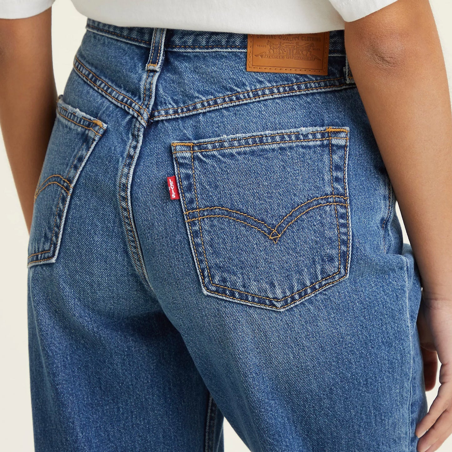 Pantalones Urbano Mujer Levis 80s Mom Jean Z2028  Medium Indigo Destru