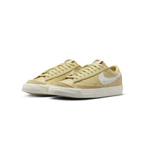 Zapatillas Nike Mujer Blazer Low '77 Amarillo