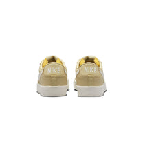 Zapatillas Nike Mujer Blazer Low '77 Amarillo