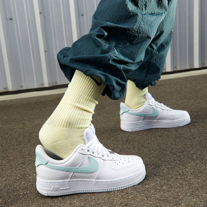 Zapatillas Urbanas Mujer Nike Air Force 1 07 Flyease