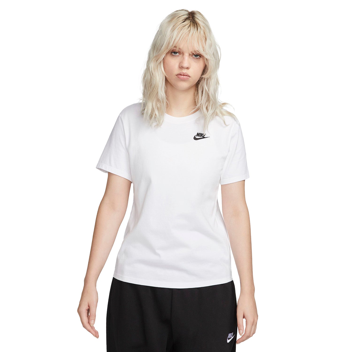 Camiseta Nike Mujer Sportswear Club Blanco