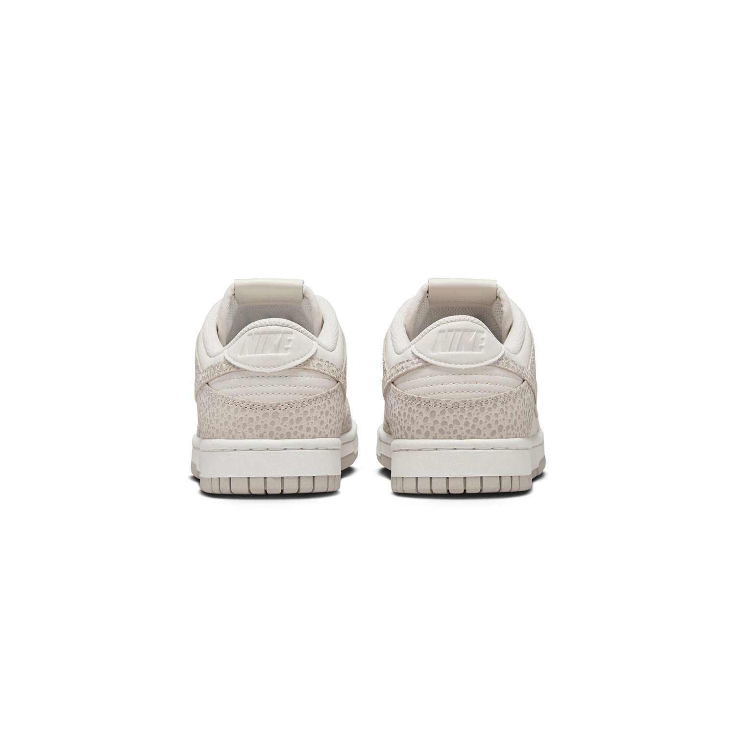 Zapatillas Nike Mujer Dunk Low Gris