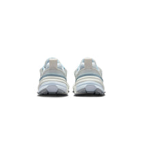 Zapatillas Nike Mujer V2K Run Gris