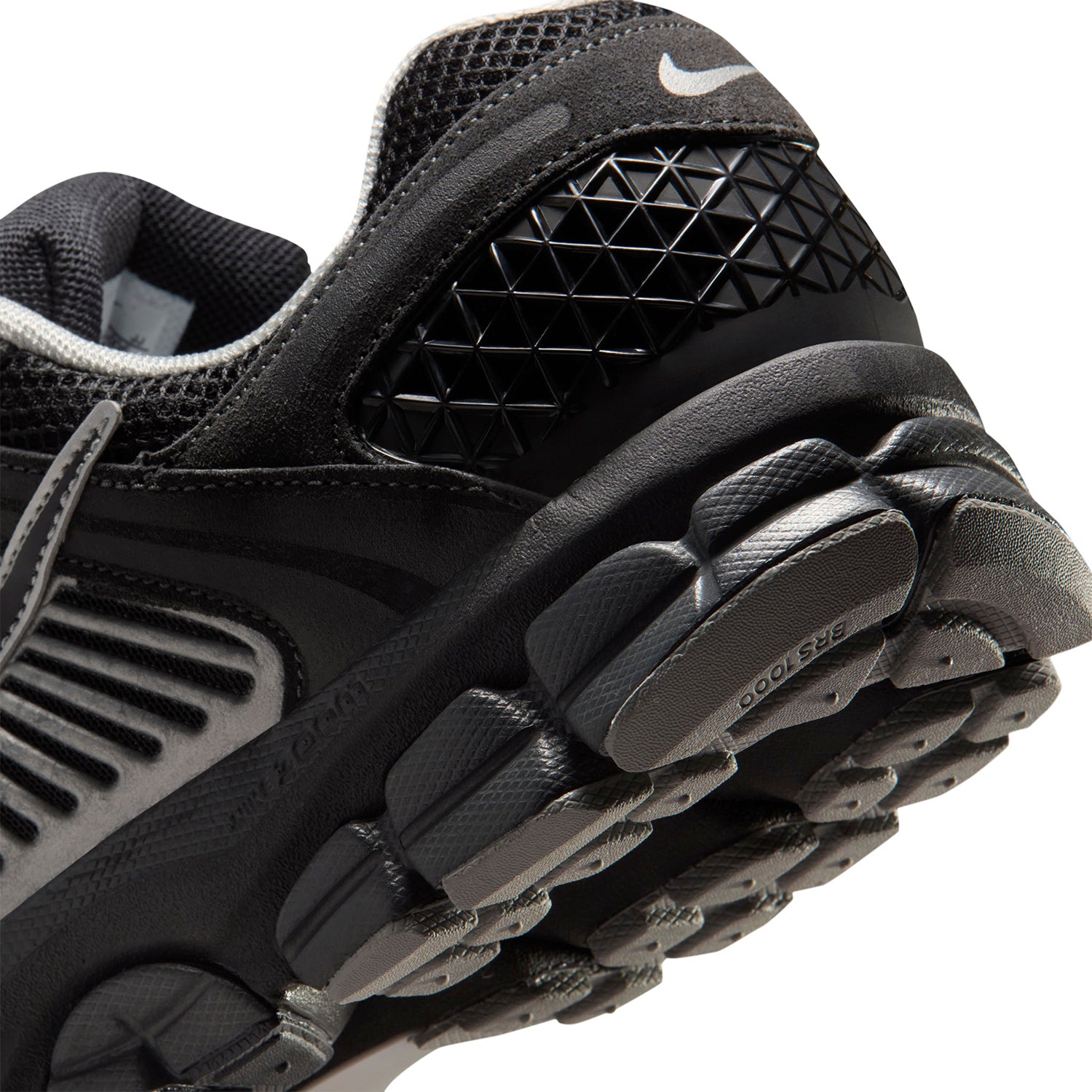 Zapatillas Nike Hombre Zoom Vomero 5 Suede Negro