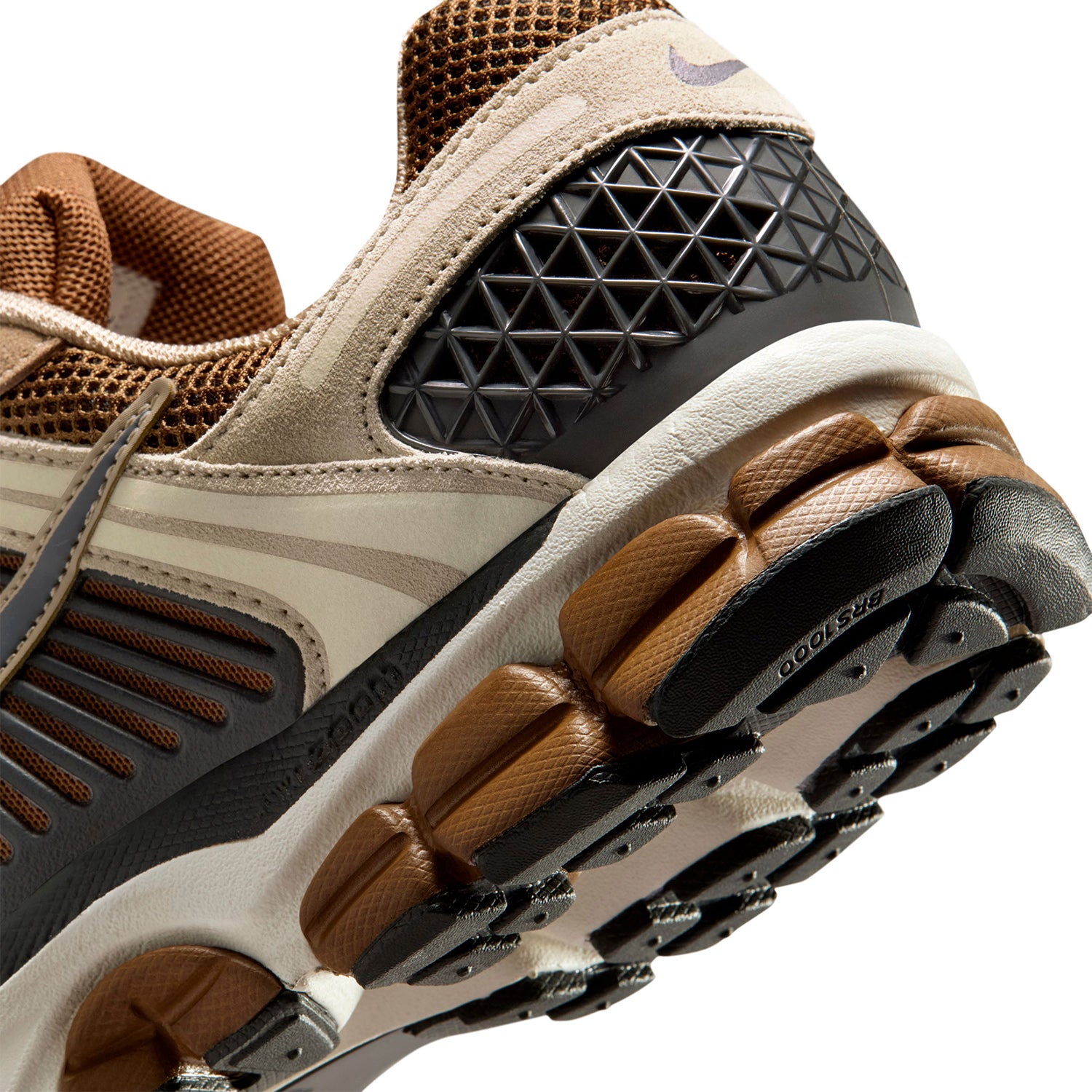 Zapatillas Nike Hombre Zoom Vomero 5 Suede Marron