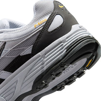 Zapatillas Nike Hombre P-6000 SE Negro