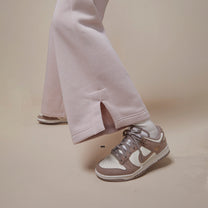 Zapatillas Nike Mujer Dunk Low Beige