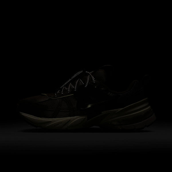 Zapatillas Nike Mujer V2K Run Marron
