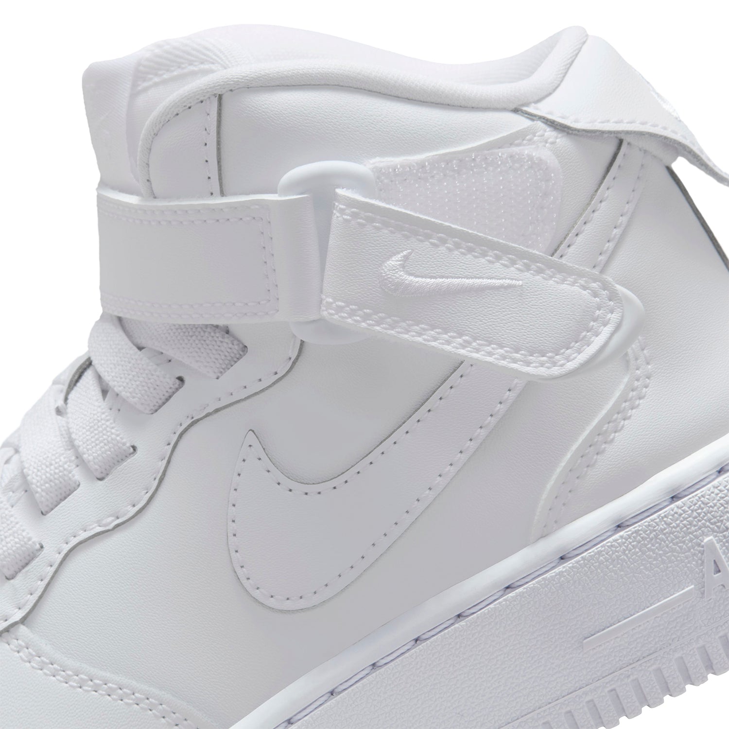 Zapatillas Nike Junior Air Force 1 Mid Blanco