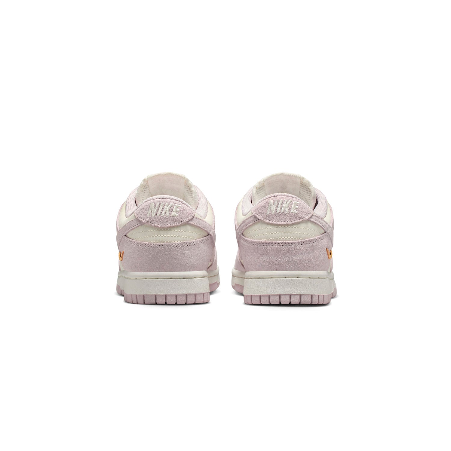 Zapatillas Nike Mujer Dunk Low SE Rosado