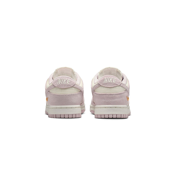Zapatillas Nike Mujer Dunk Low SE Rosado
