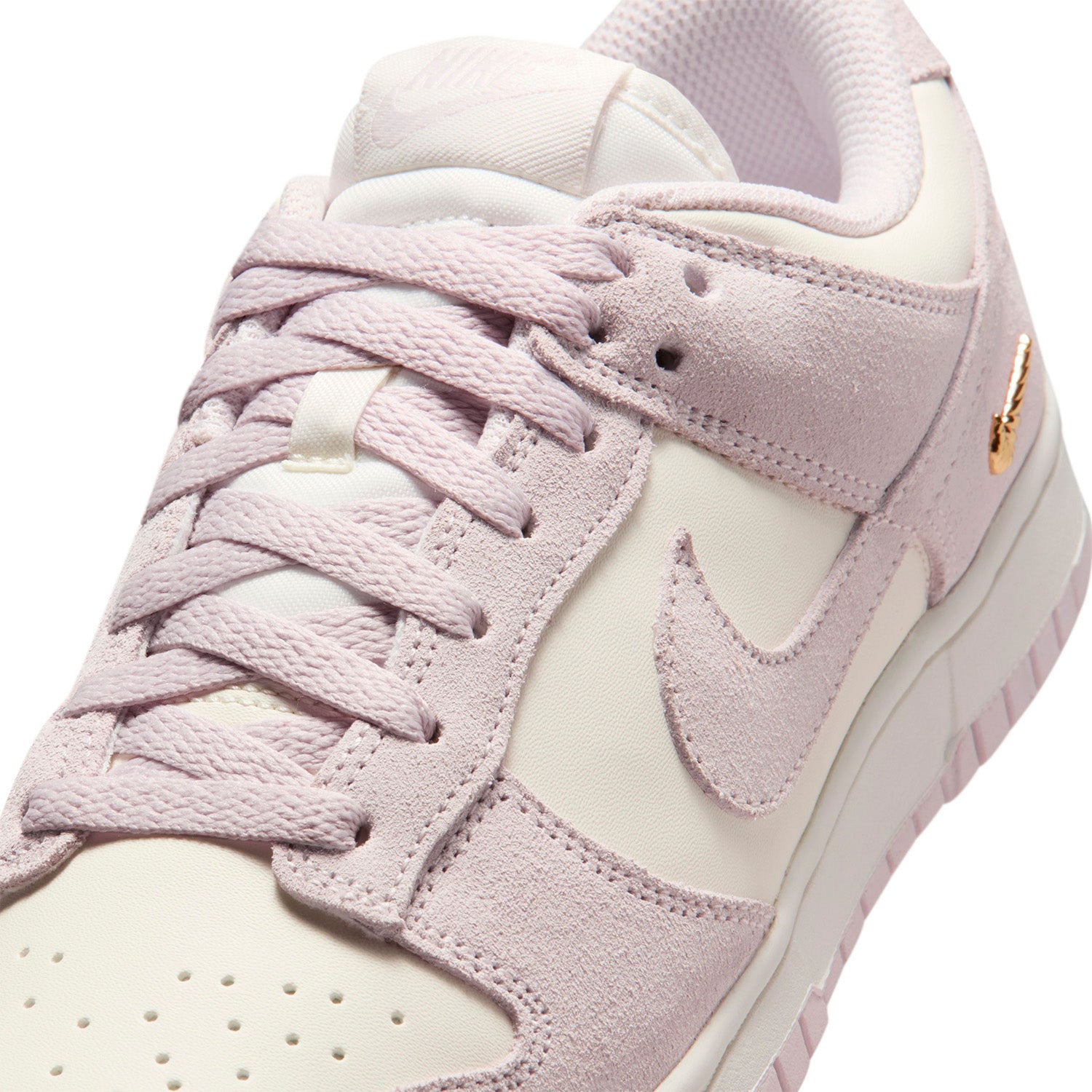 Zapatillas Nike Mujer Dunk Low SE Rosado