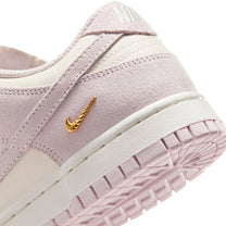 Zapatillas Nike Mujer Dunk Low SE Rosado