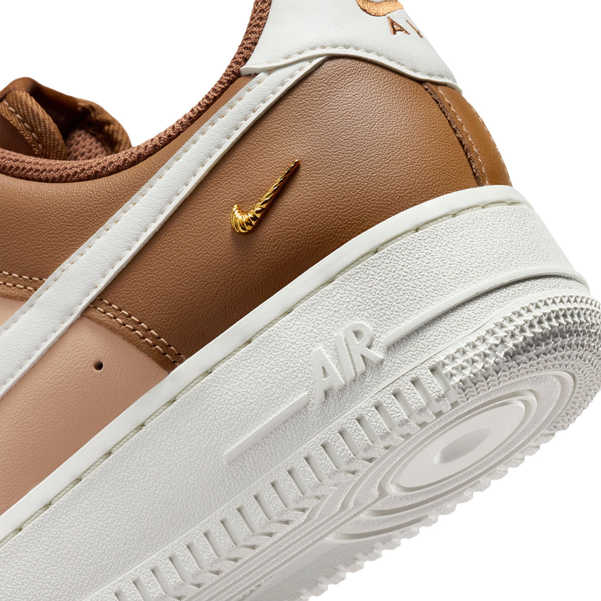 Zapatillas Urbano Mujer Nike Air Force 1 '07 Low Crsnt