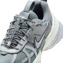 Zapatillas Nike Mujer V2K Run Negro