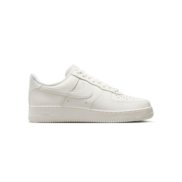 Zapatillas Urbano Hombre Nike Air Force 1 '07 Low Ess 3x