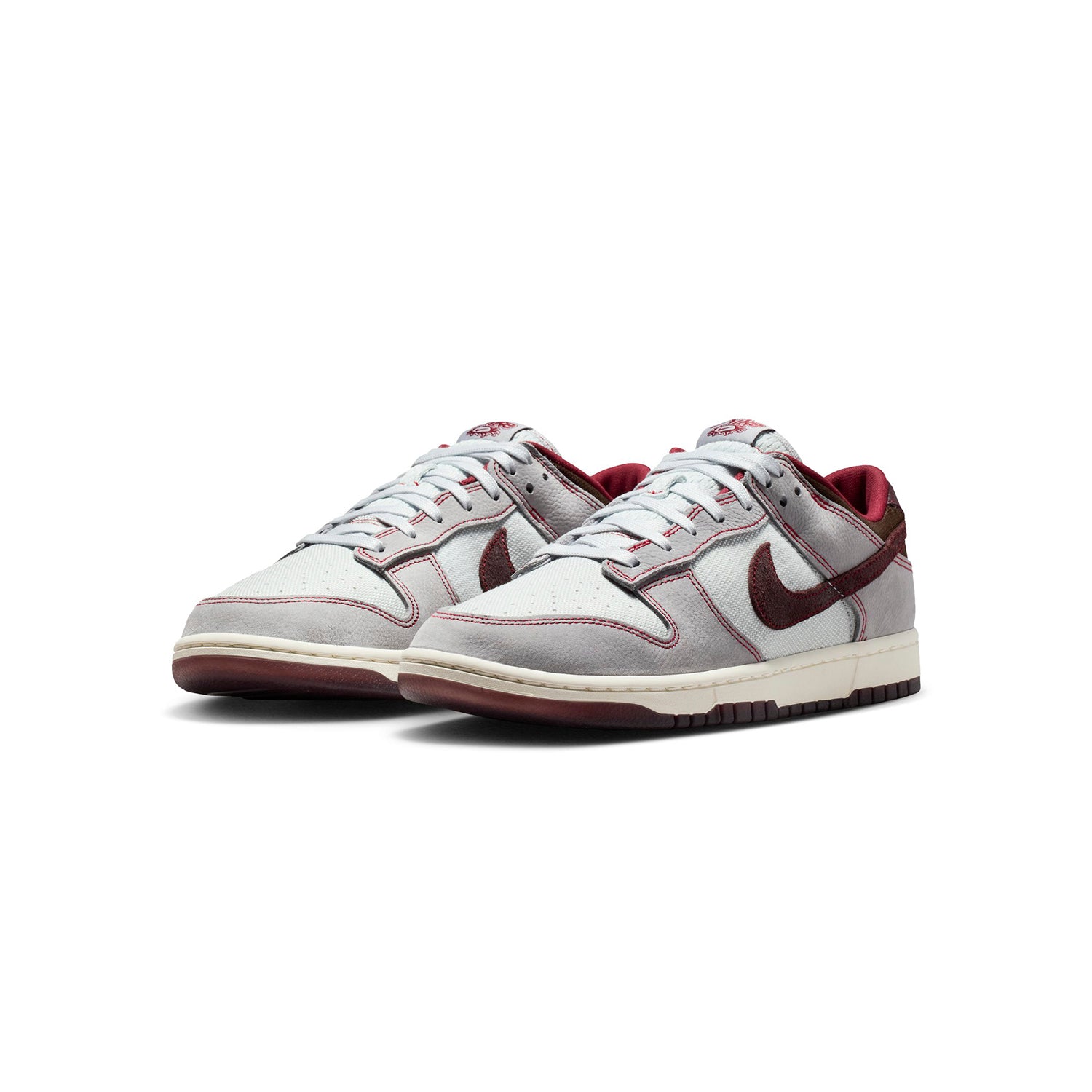 Zapatillas Nike Hombre Dunk Low Retro SE Guinda