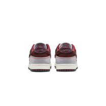 Zapatillas Nike Hombre Dunk Low Retro SE Guinda
