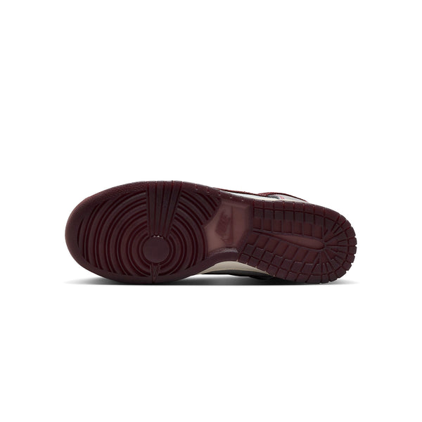 Zapatillas Nike Hombre Dunk Low Retro SE Guinda