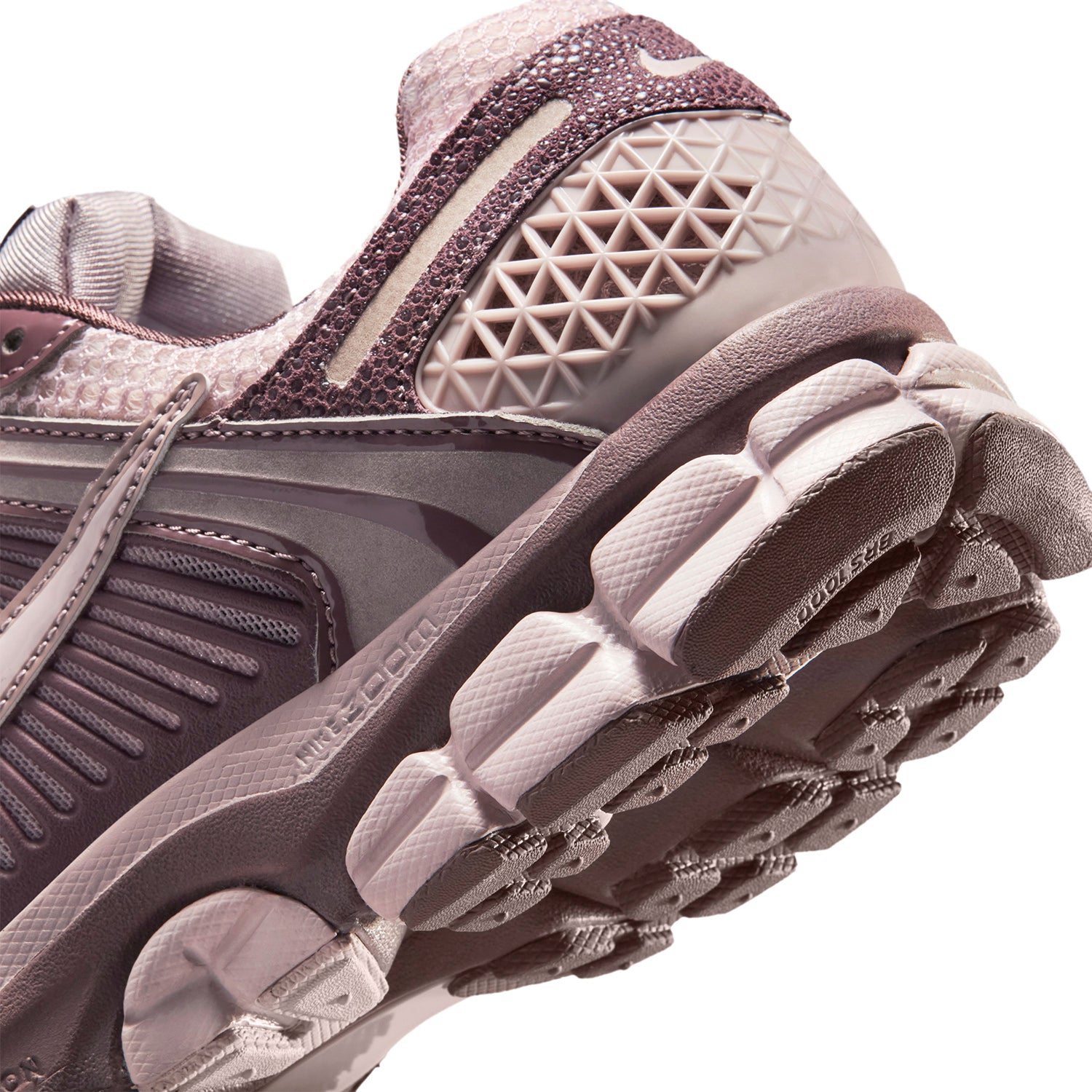 Zapatillas Nike Mujer Zoom Vomero 5 Morado