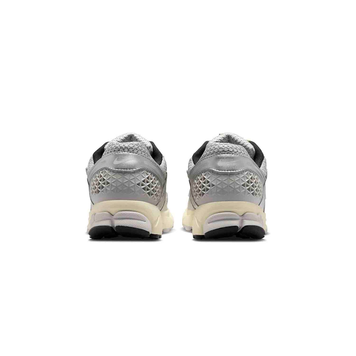 Zapatillas Nike Hombre Zoom Vomero 5 Gris