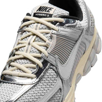 Zapatillas Nike Hombre Zoom Vomero 5 Gris