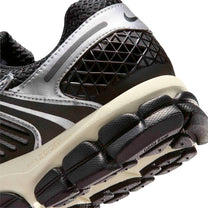 Zapatillas Urbano Hombre Nike Zoom Vomero 5