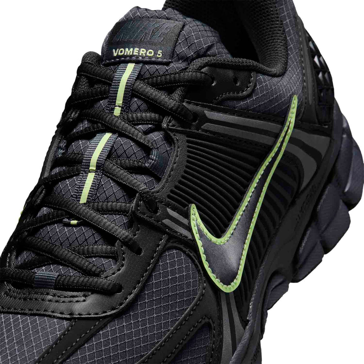 Zapatillas Nike Hombre Zoom Vomero 5 SE Negro