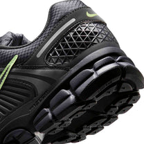 Zapatillas Nike Hombre Zoom Vomero 5 SE Negro