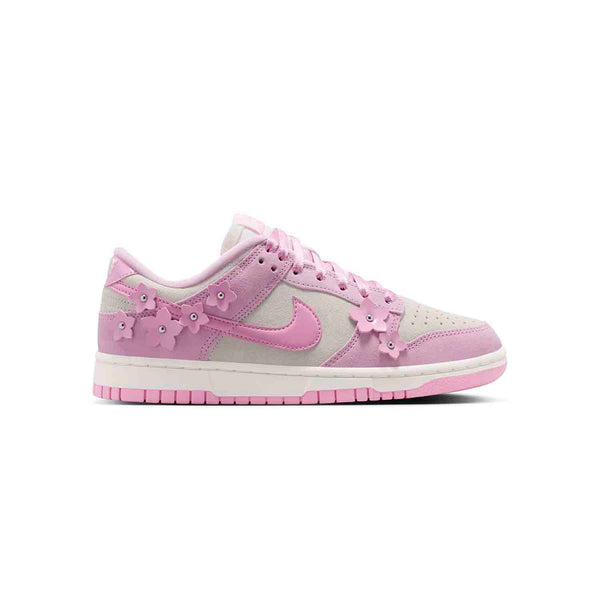 Zapatillas Nike Mujer Dunk Low SE Rosado