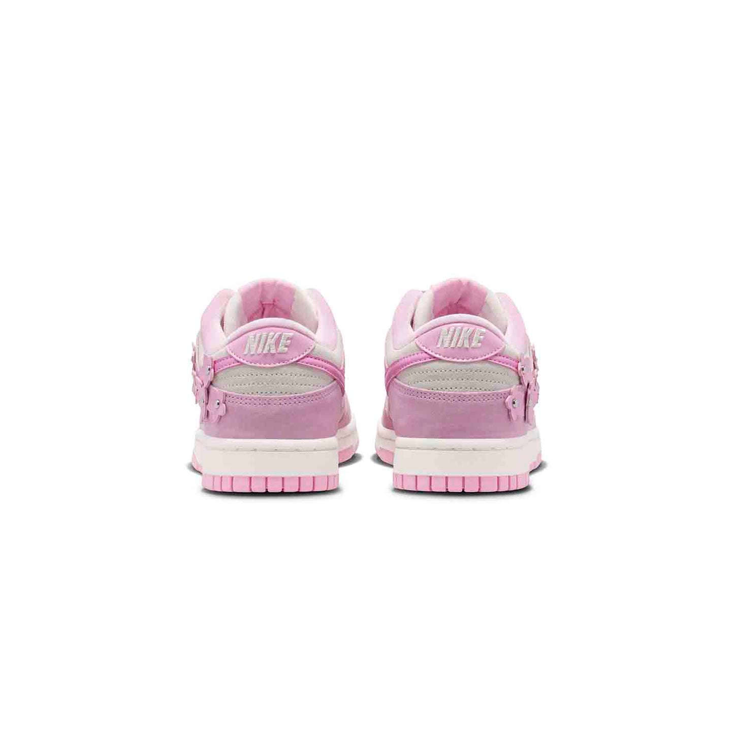Zapatillas Nike Mujer Dunk Low SE Rosado