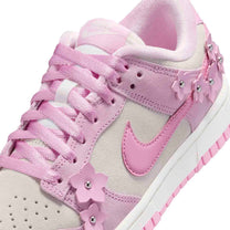 Zapatillas Nike Mujer Dunk Low SE Rosado