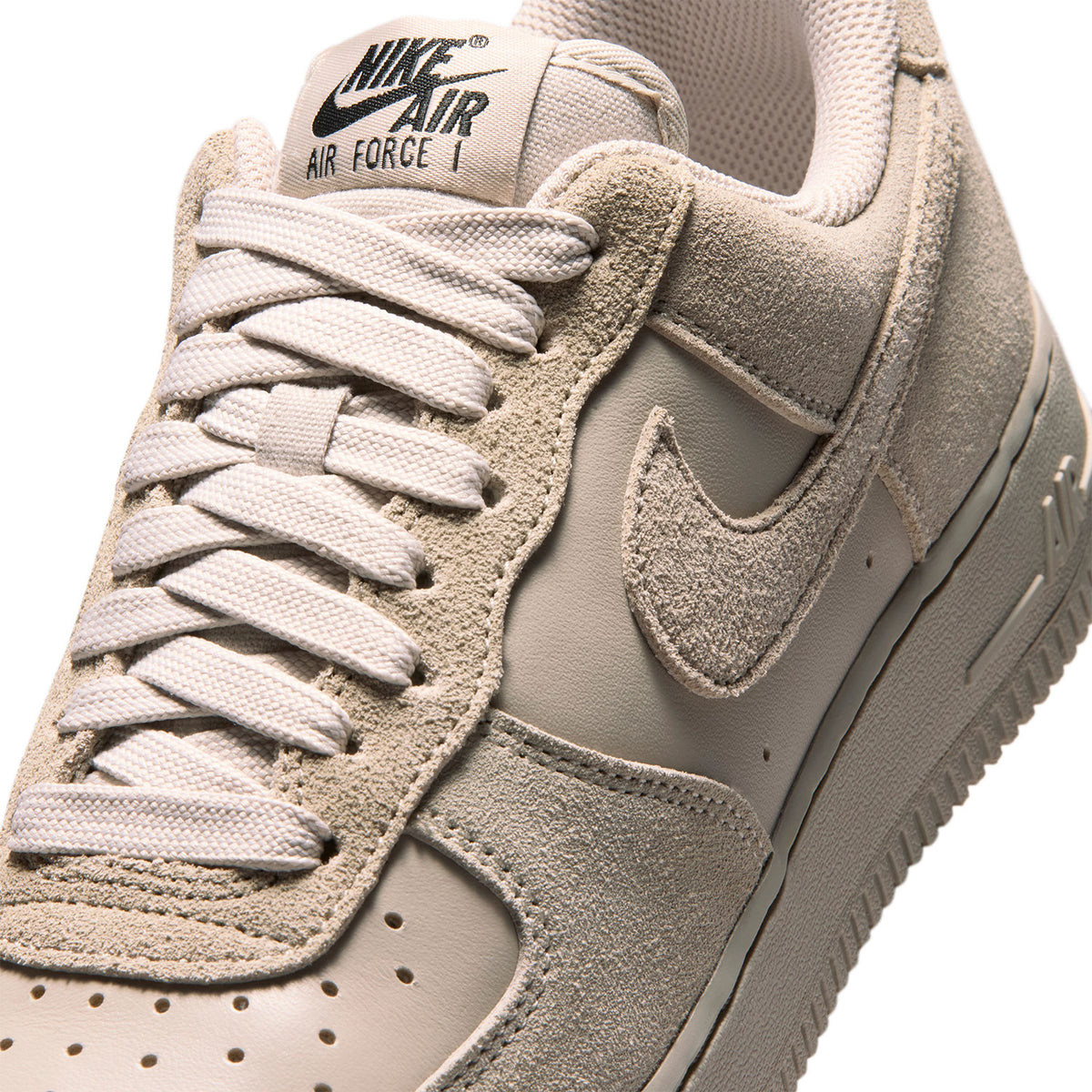 Zapatillas Nike Mujer Air Force 1 '07 Beige