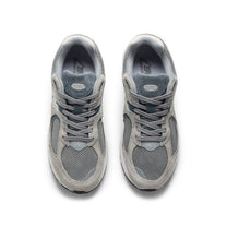 Zapatillas New Balance Hombre 2002R Gris