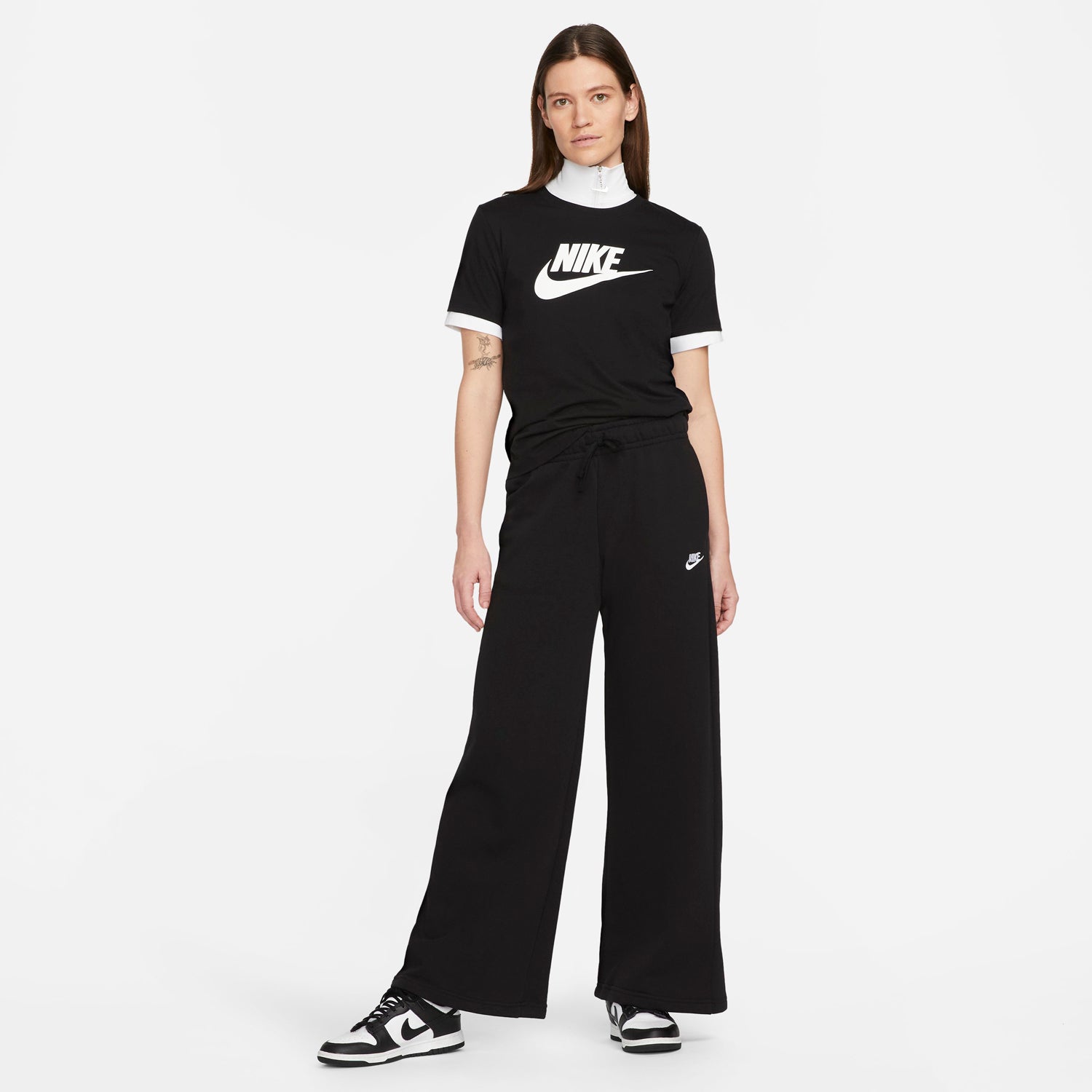 Camisetas De Equipos Urbano Mujer Nike W Nsw Tee Essntl Icn Ftra - Moda Urbana